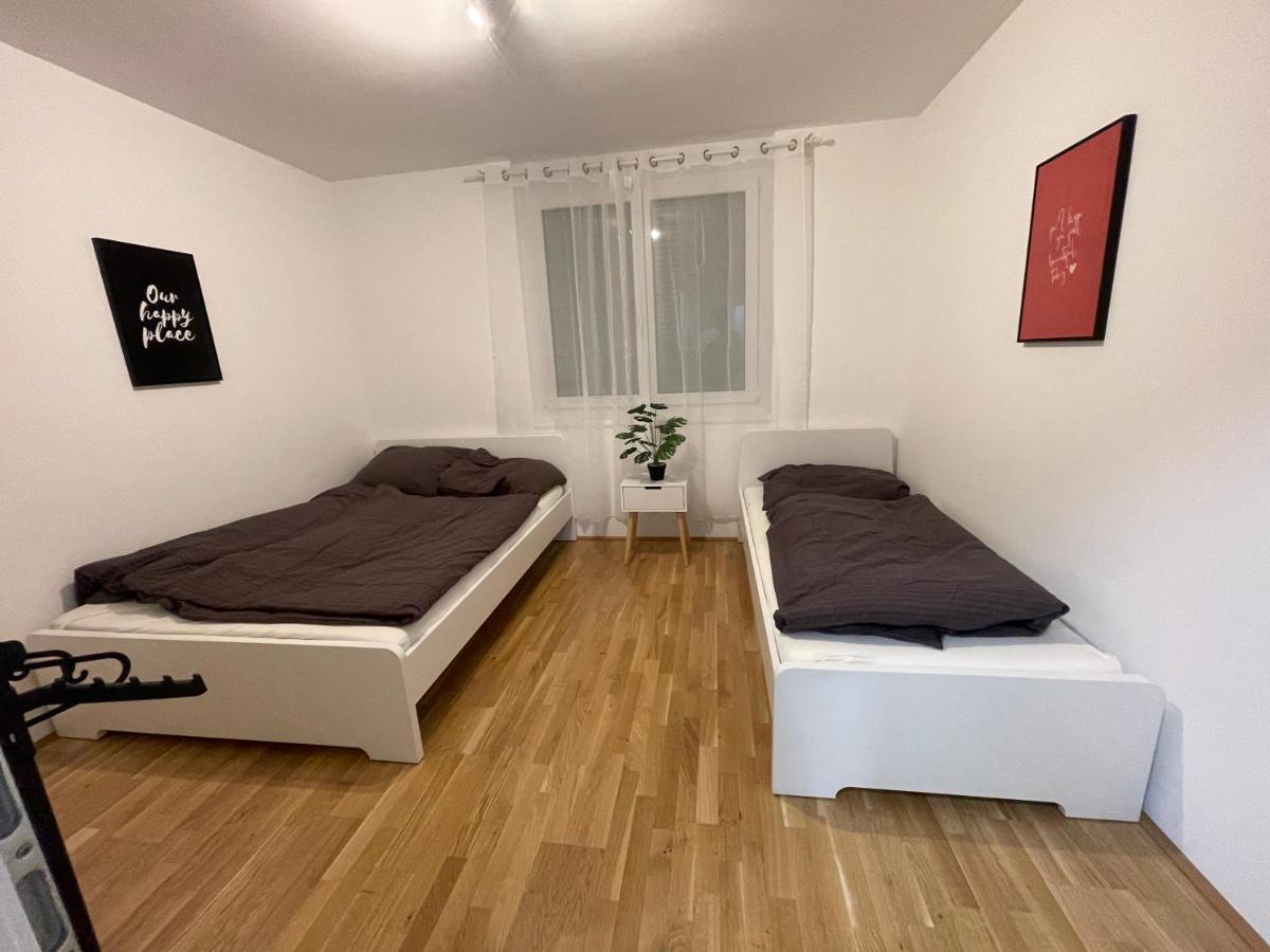 80 M2 - Terrace - Free Parking Apartment Wina Bagian luar foto