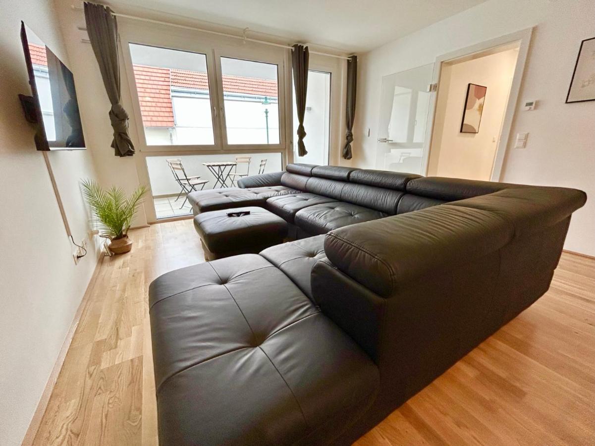 80 M2 - Terrace - Free Parking Apartment Wina Bagian luar foto