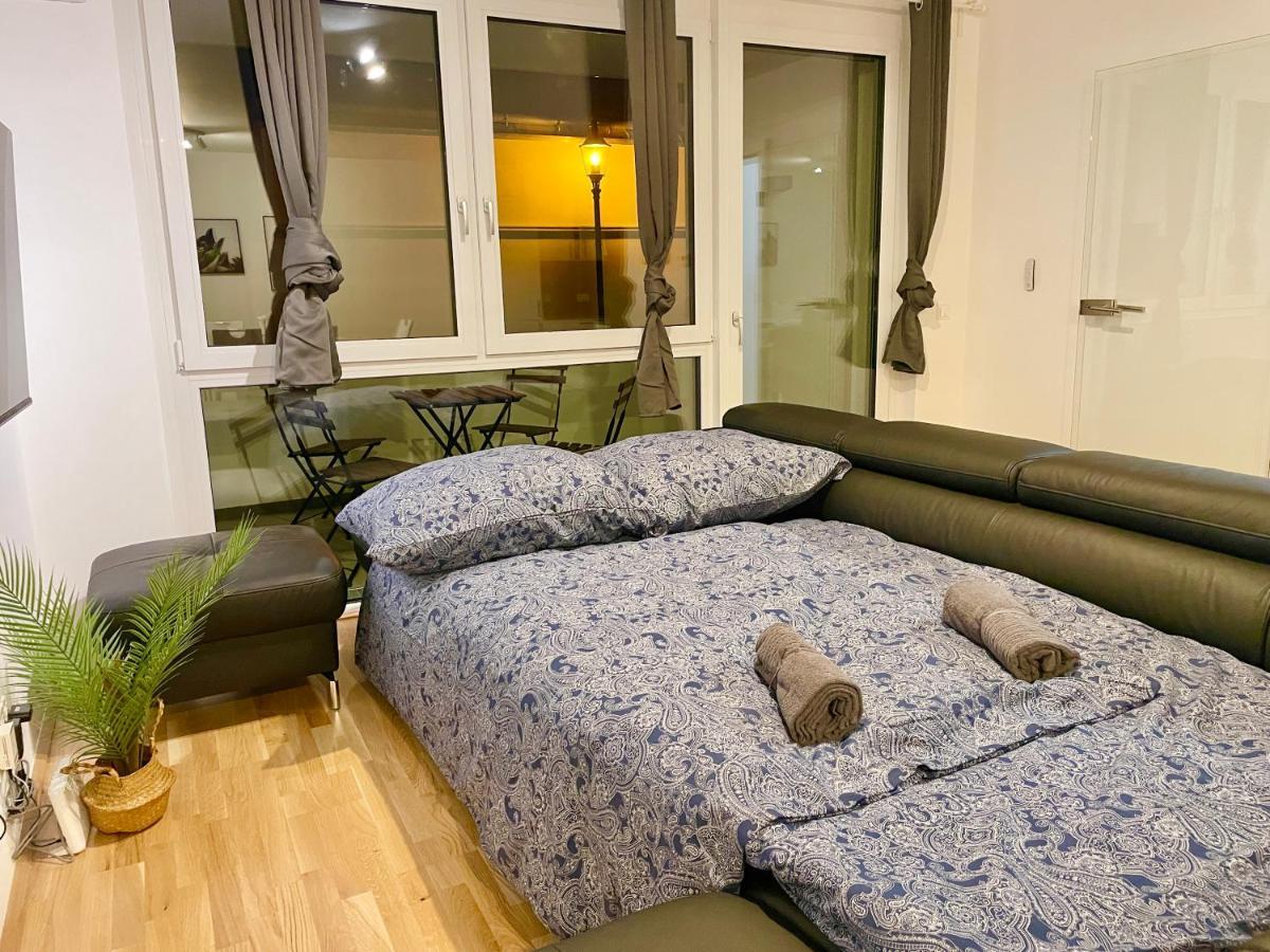 80 M2 - Terrace - Free Parking Apartment Wina Bagian luar foto